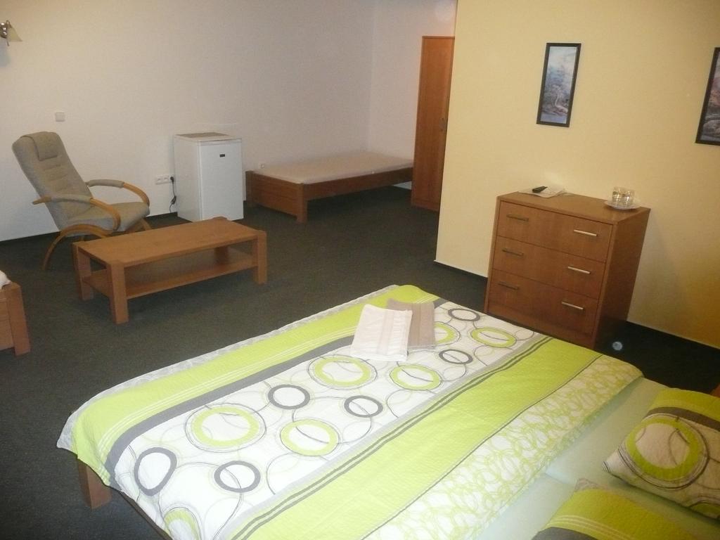 Hotel Fojtů Bruntál Buitenkant foto