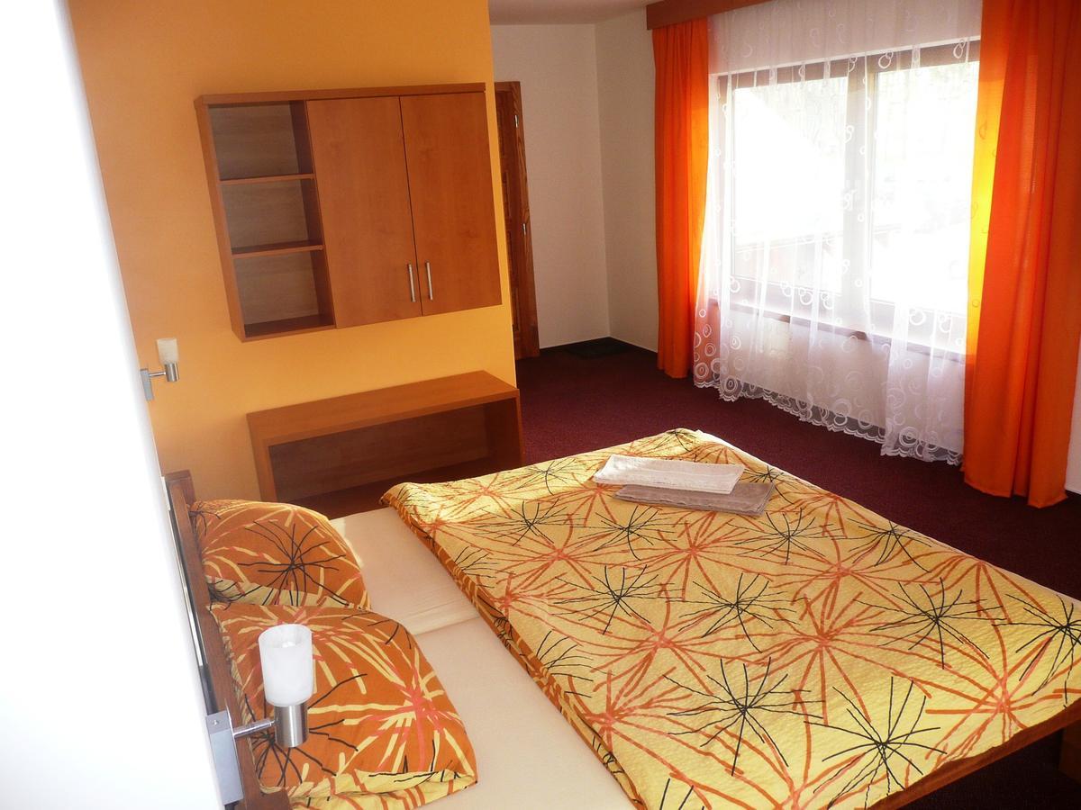 Hotel Fojtů Bruntál Buitenkant foto